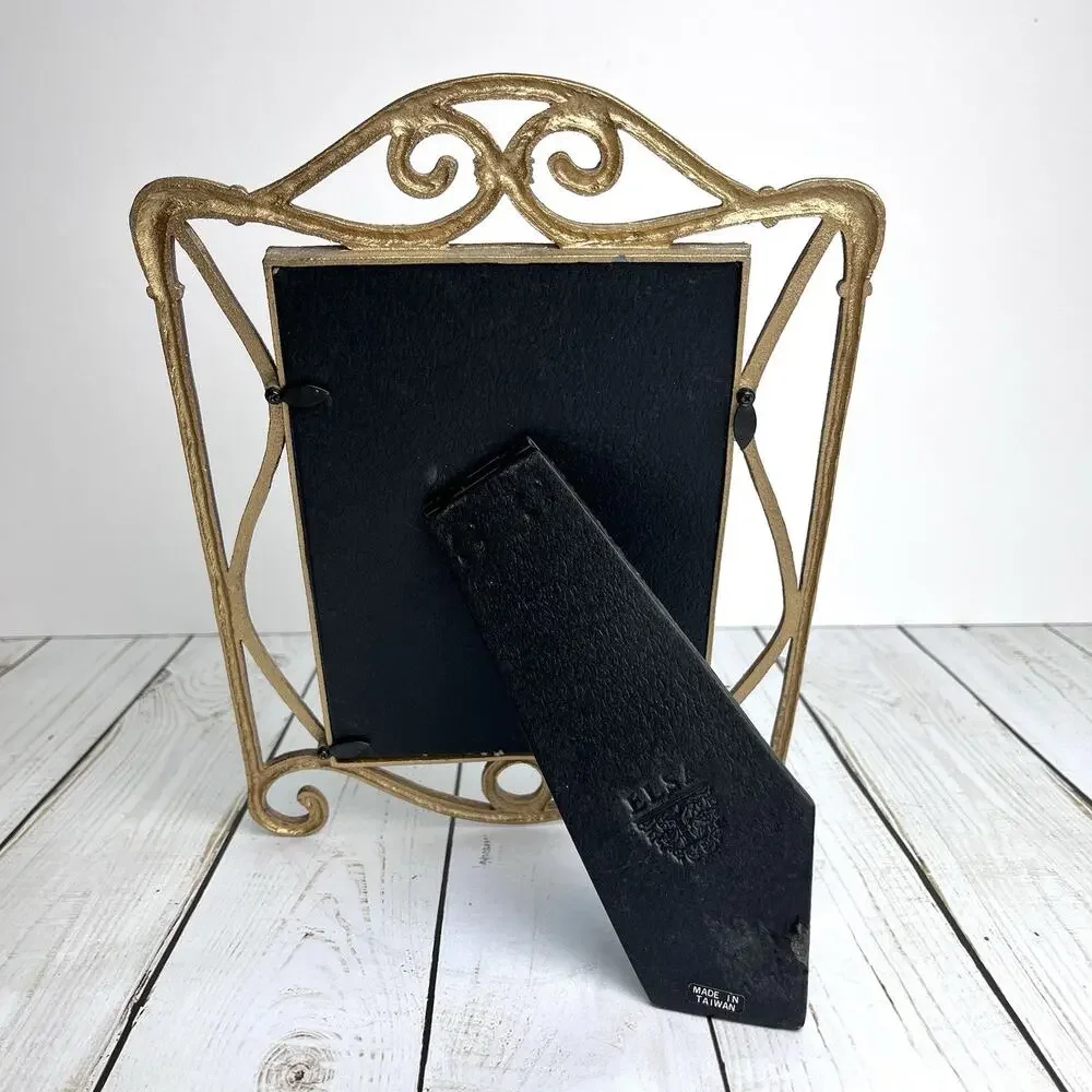 VTG Elsa Gold Tone Art Deco Style Metal Picture Frame Scroll 4.5”x6.375” Opening